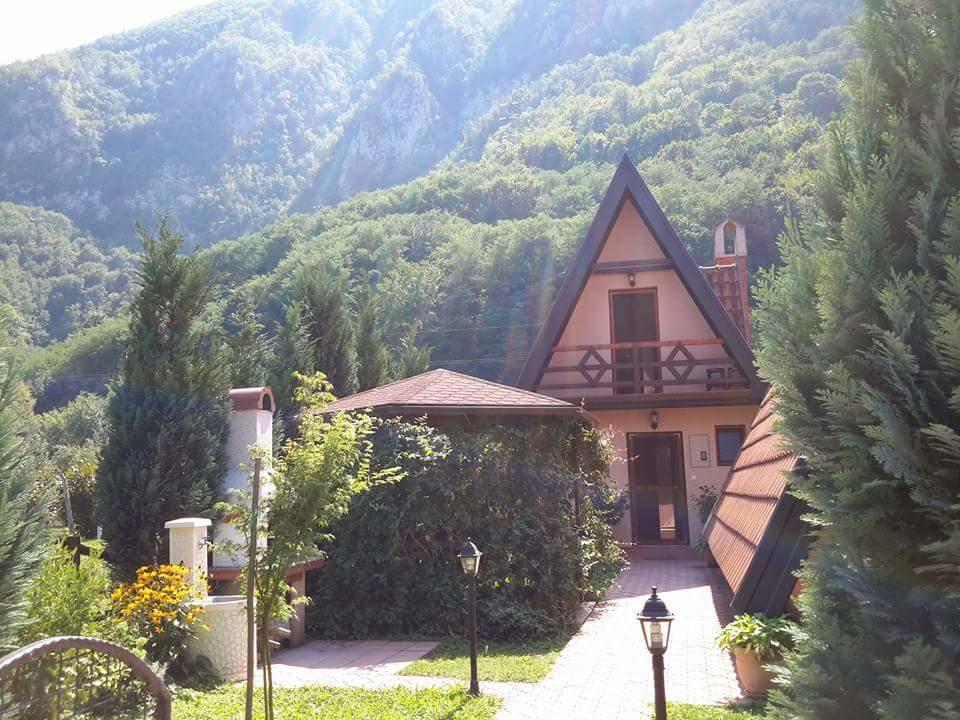Viola I Detelina Apartments Перучац Экстерьер фото